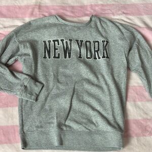 Aeropostale Gray New York Sweatshirt Sweater